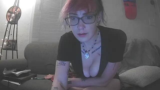 Snapshot of Emily0903 chatting on May 4, 2026, 2:04 am Emily0903 online show from May 4, 2026, 2:04 am
