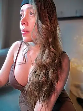 Snapshot of Condes_carmen chatting on March 6, 2026, 11:49 am Condes carmen online show from March 6, 2026, 11:49 am