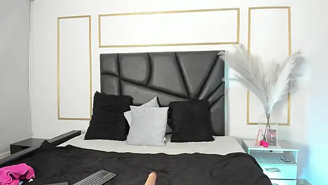 ada mclaine online show from March 18, 2026, 12:19 pm