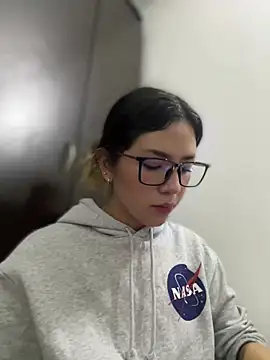 Mila Morgan online show from March 7, 2025, 12:37 am