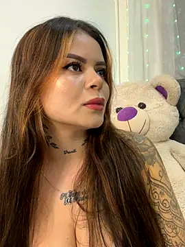 ivanna rivera online show from October 16, 2025, 7:44 pm