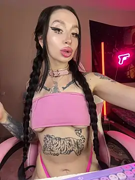 Molly  Moon online show from August 7, 2026, 2:17 am