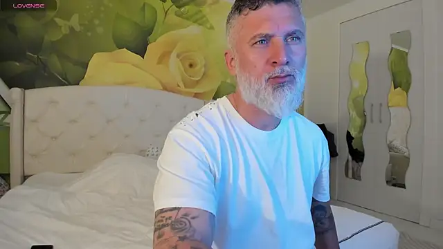 Snapshot of BlowMyXXL chatting on March 20, 2026, 4:08 pm BlowMyXXL online show from March 20, 2026, 4:08 pm