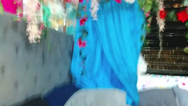 Karly coffe online show from October 13, 2025, 7:10 am