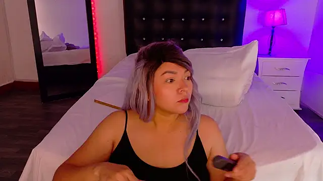 Cuckold lover69 online show from September 21, 2025, 1:27 pm