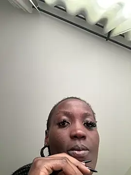 Fanclubbbbb online show from April 26, 2026, 6:54 am