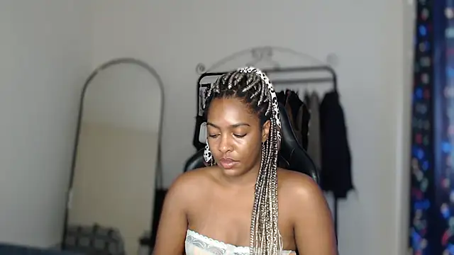 marisilva br online show from September 11, 2025, 3:01 pm