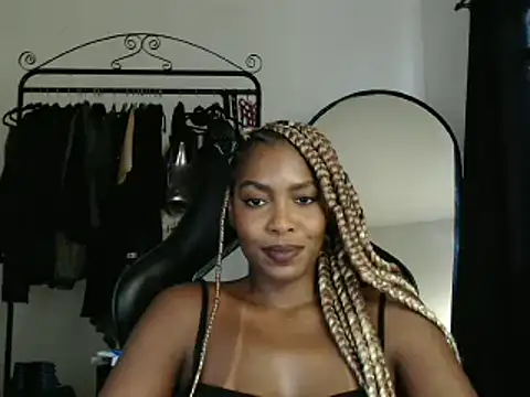 marisilva br online show from March 18, 2025, 7:55 pm