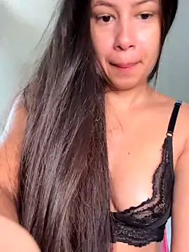 Monica Pimentinha  online show from October 30, 2025, 11:19 am