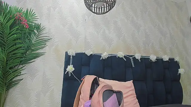 Ammy Connor1 online show from June 9, 2026, 7:48 pm