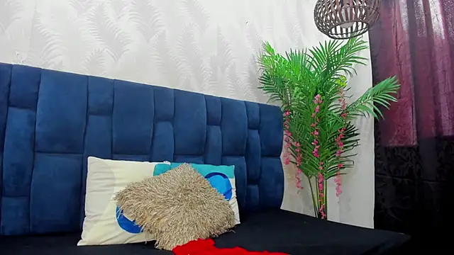 Ammy Connor1 online show from November 29, 2025, 8:42 pm