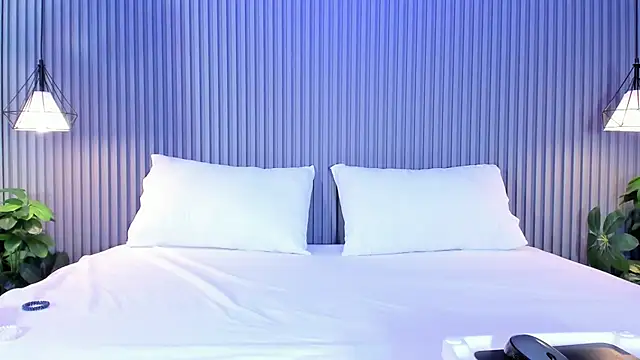 MaluDiaz online show from December 15, 2025, 5:08 pm