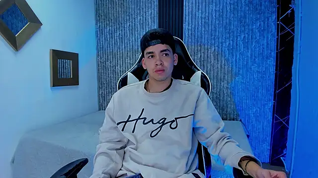 Mike 0233  online show from December 3, 2025, 3:51 am