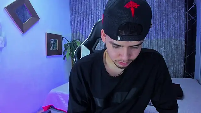 Mike 0233  online show from January 17, 2026, 4:16 am