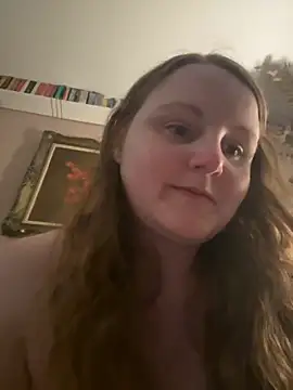 GingerSnap33 online show from December 3, 2025, 2:56 am