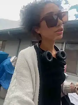 starrynikki online show from February 11, 2025, 7:05 pm