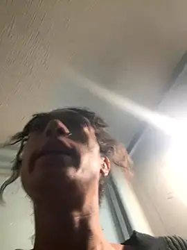 starrynikki online show from September 12, 2025, 2:34 am