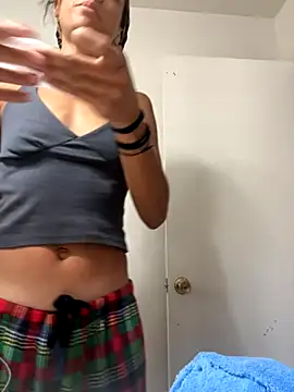 starrynikki online show from October 8, 2025, 5:13 pm