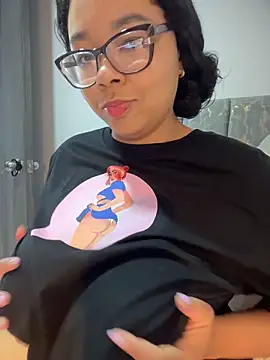 Snapshot of XMara chatting on March 13, 2026, 5:40 pm XMara online show from March 13, 2026, 5:40 pm