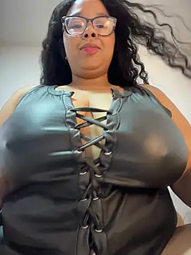 Snapshot of XMara chatting on March 11, 2026, 5:40 pm XMara online show from March 11, 2026, 5:40 pm