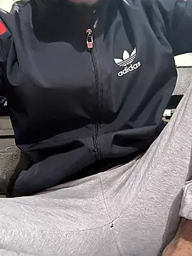 Snapshot of toxicboy121212 chatting on January 11, 2026, 5:31 pm toxicboy121212 online show from January 11, 2026, 5:31 pm