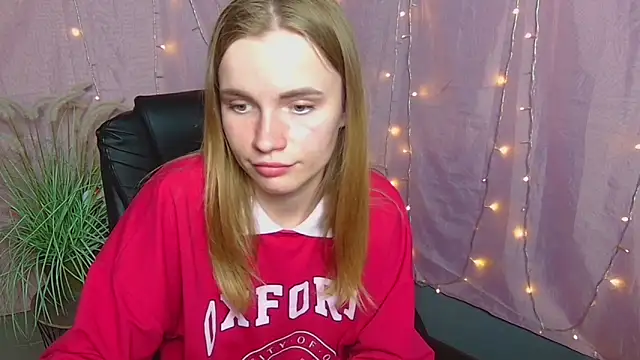 MargaritaKiss online show from April 30, 2026, 8:57 pm
