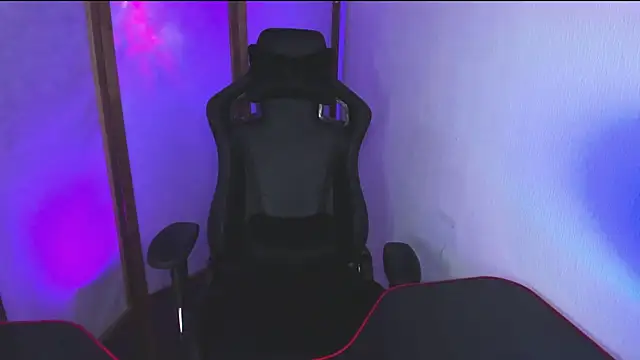 Brad Maloney online show from March 12, 2025, 11:01 pm