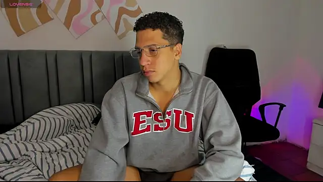 Snapshot of matt_benji chatting on May 12, 2026, 5:37 am matt benji online show from May 12, 2026, 5:37 am
