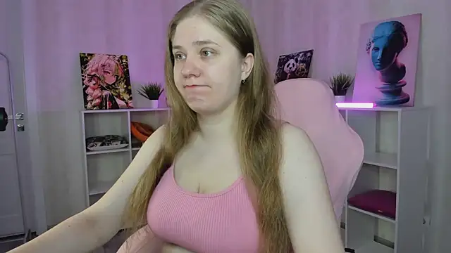 Snapshot of Megan_Violer chatting on June 25, 2026, 5:18 pm Megan Violer online show from June 25, 2026, 5:18 pm