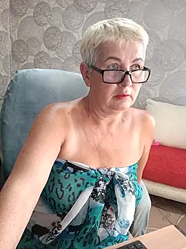 NicoleOlla online show from July 29, 2026, 6:34 am