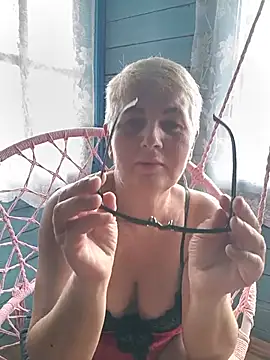 NicoleOlla online show from July 24, 2026, 4:52 am