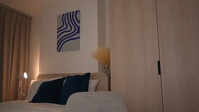 CuteGirlAmy online show from October 24, 2025, 1:21 pm