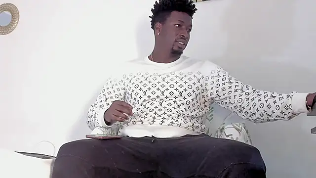 michaell james7 online show from September 19, 2025, 10:36 pm