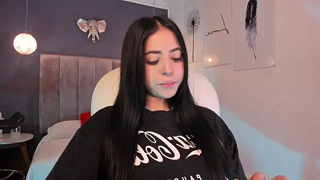 Maaiitee online show from March 2, 2025, 6:57 pm