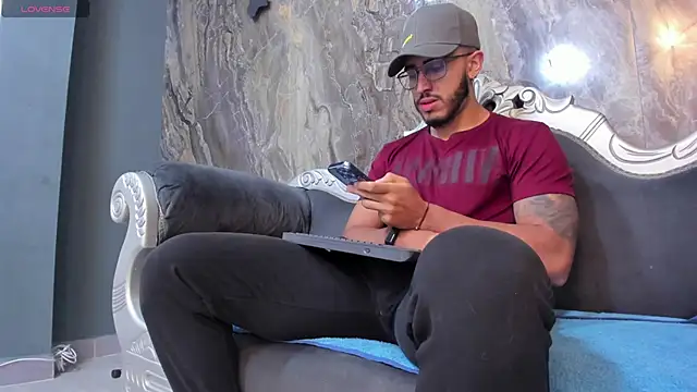 Liam Kleiin online show from March 22, 2025, 11:32 am