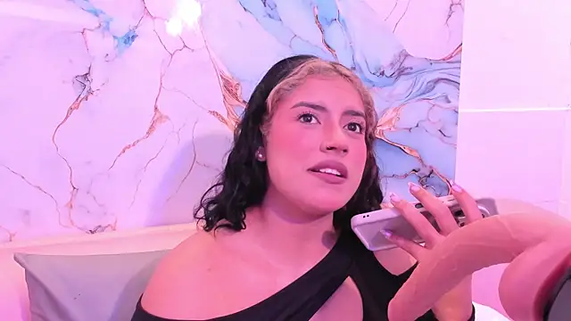 taylor cupper online show from September 30, 2025, 7:31 pm