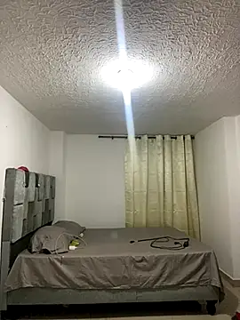 JuanBlade online show from October 1, 2025, 12:42 pm