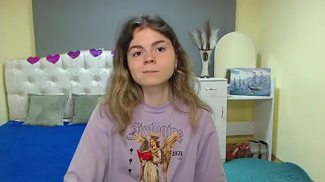 TinaRedly online show from September 8, 2025, 5:45 pm