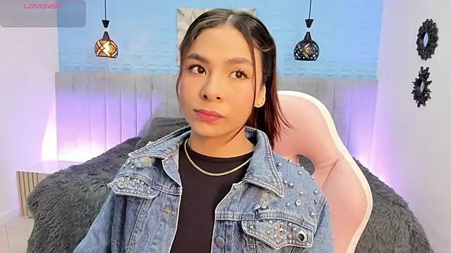 amira cute2 online show from June 12, 2026, 10:46 am