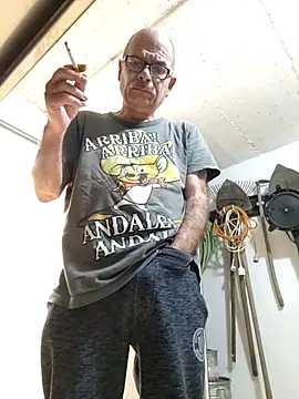 bottomhairy online show from March 2, 2025, 7:52 pm