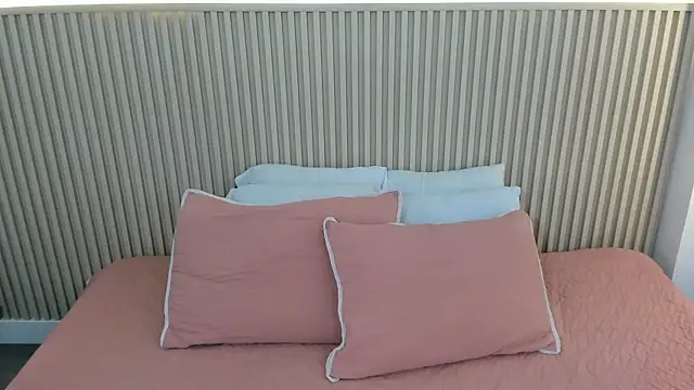 Snapshot of charlottebrowns_ chatting on July 14, 2026, 12:11 pm charlottebrowns online show from July 14, 2026, 12:11 pm
