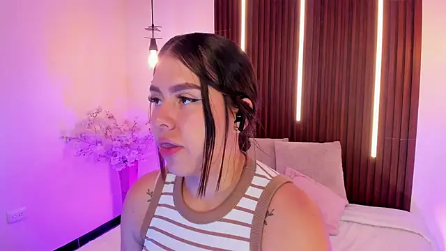 ArianaBaker online show from March 3, 2026, 3:30 pm