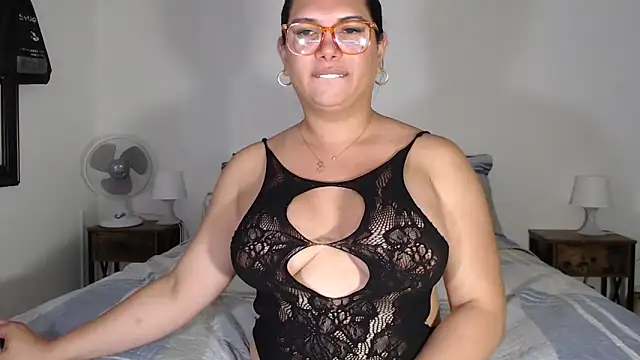 Snapshot of flowerdirtty chatting on February 7, 2026, 4:31 am flowerdirtty online show from February 7, 2026, 4:31 am