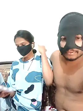 Snapshot of sexycouplemh09 chatting on October 3, 2025, 3:24 pm sexycouplemh09 online show from October 3, 2025, 3:24 pm