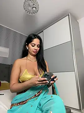  adelle online show from July 25, 2026, 12:33 pm