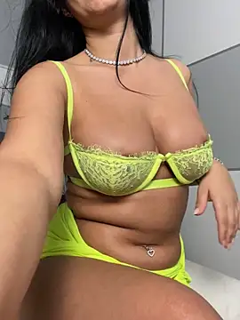  adelle online show from March 19, 2025, 5:50 pm