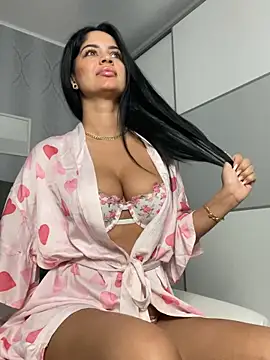  adelle online show from June 14, 2026, 9:43 am