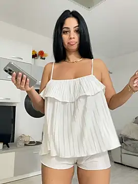  adelle online show from July 19, 2026, 10:45 am