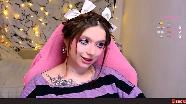 me  hanna online show from February 9, 2025, 3:23 pm