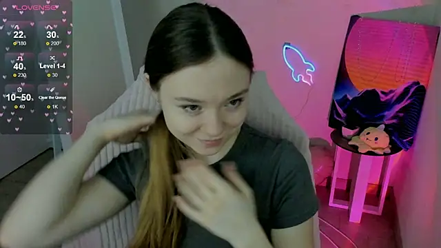 Florence meow online show from February 19, 2025, 7:50 am